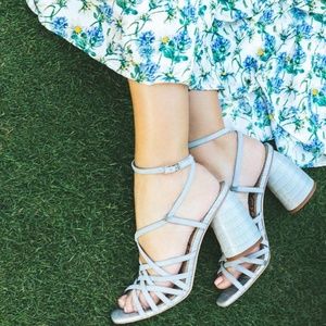 NEW Sam Edelman Daffodil Cloud Blue Strappy Sandal
